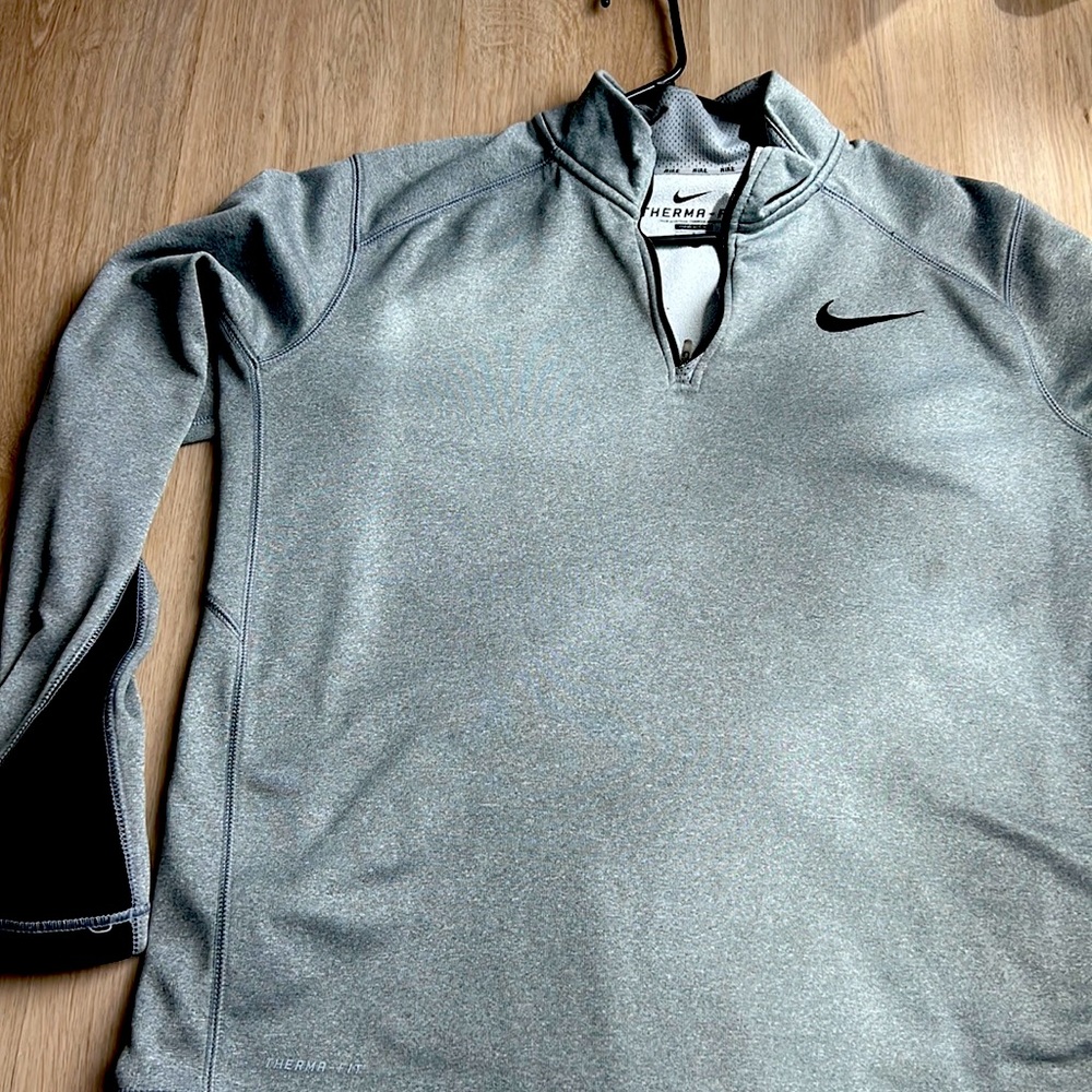 Nike Therma-Fit active wear